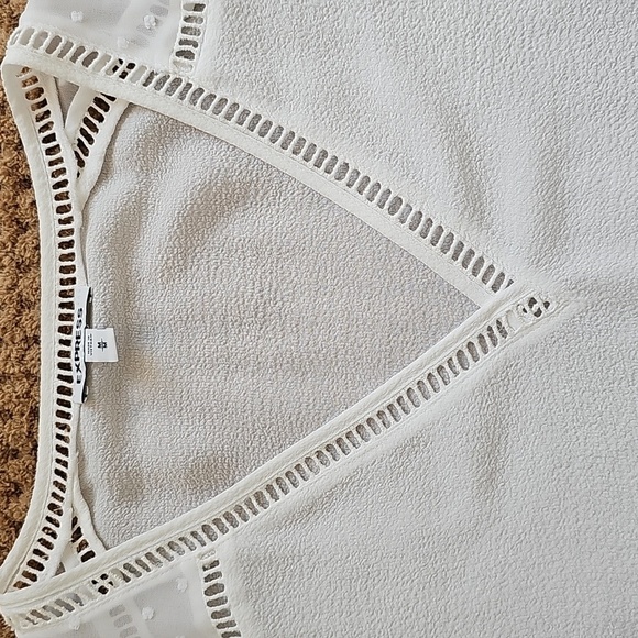 Express White Top - Picture 5 of 6